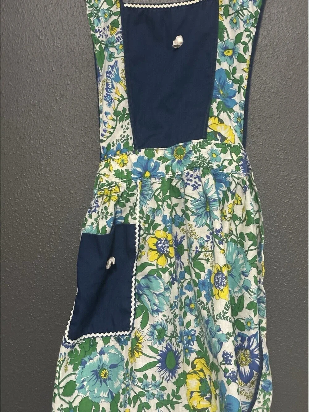 Vintage Floral Apron EUC Granny Cottage Core